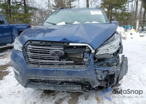 2021 Subaru Ascent Limited z USA, uszkodzony, nr VIN 4S4WMAJD5M3448952